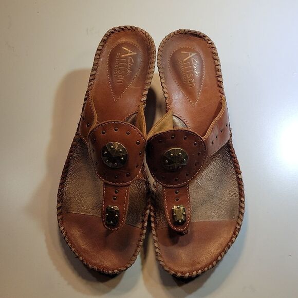 CLARKS ARTISAN COLLECTION WEDGE THONG SANDAL - Picture 2 of 13